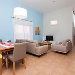 Villa Con Piscina ,vista Mar Y Campo De Golf