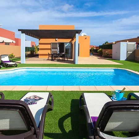 Con Piscina ,vista Mar Y Campo De Golf ヴィラ *